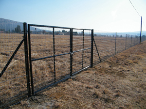 Farm gate installation