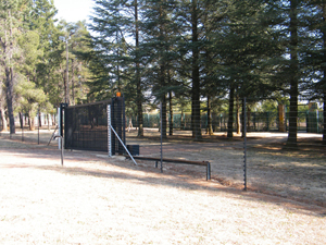 Sliding gate installation